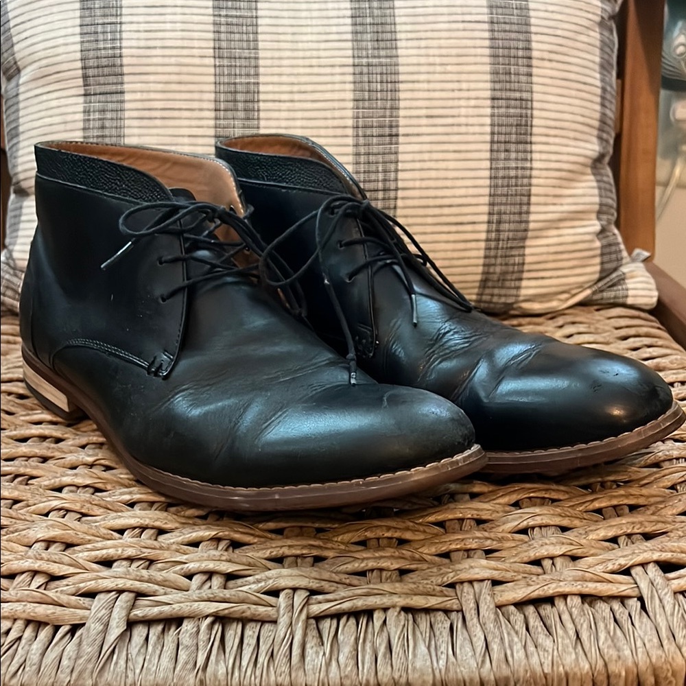 Aldo Black Leather Chukka Boots